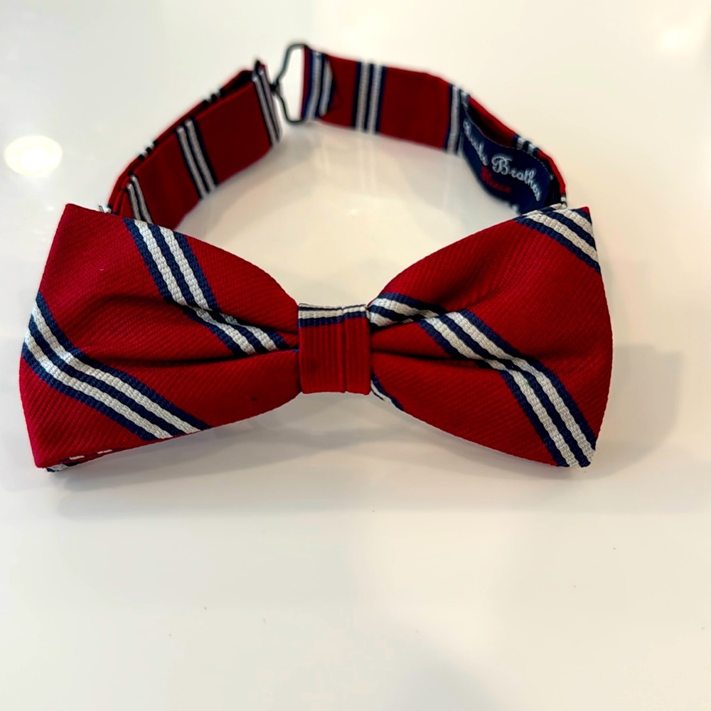 Brooks Brothers Fleece adjustable silk bow tie